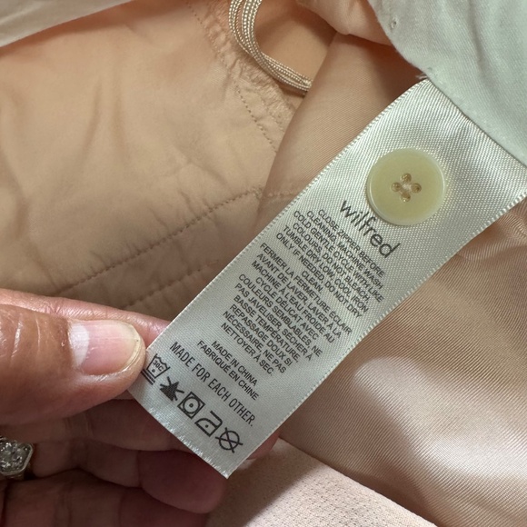 Aritzia Wilfred The Effortless Pant Cropped High Waisted Wide Crepe Pants Sz 8 - Picture 6 of 10